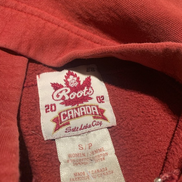 Vintage Roots Canada Hoodie - Picture 2 of 4